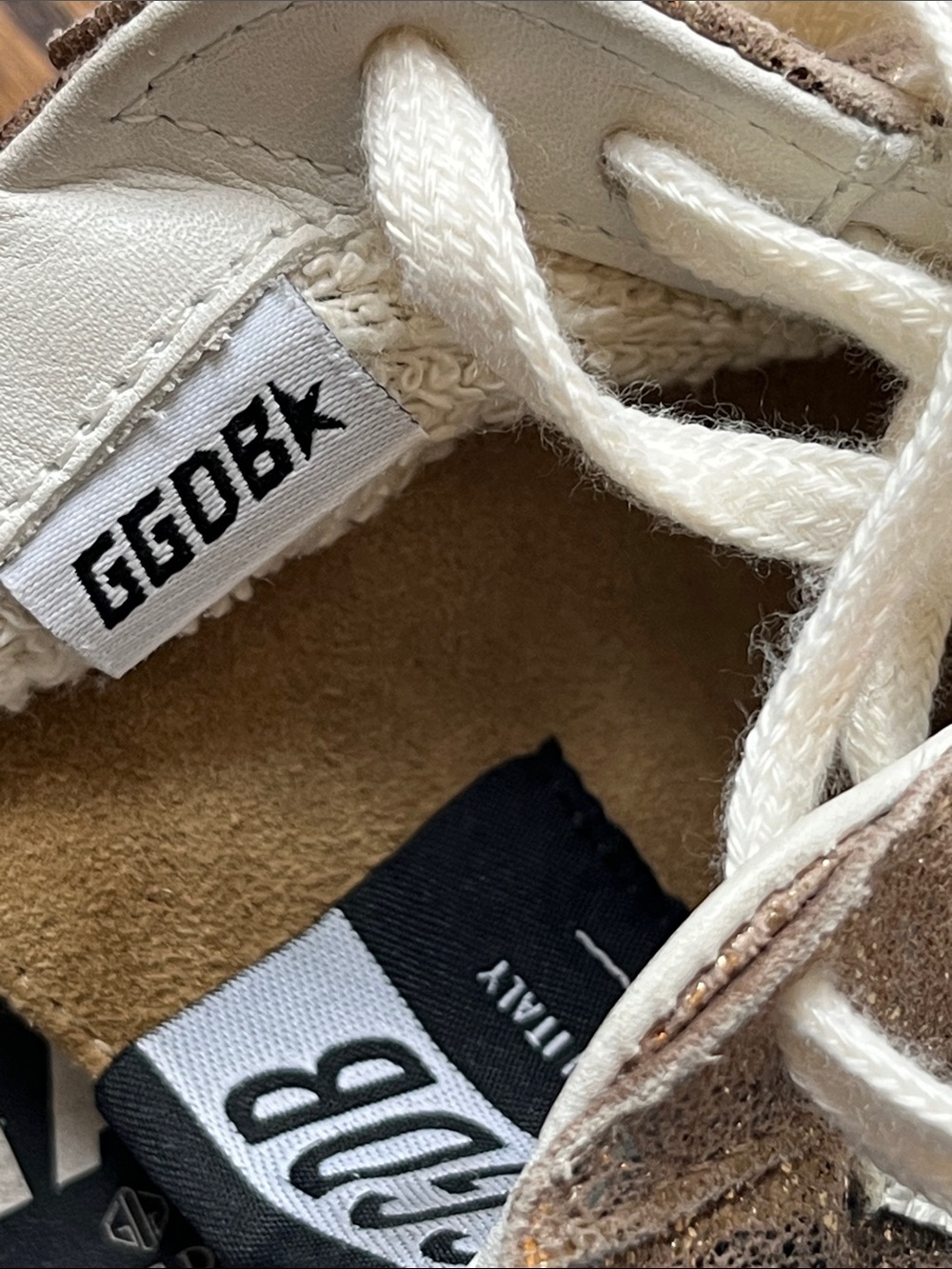 GOLDEN GOOSE METALLIC GOLD SNEAKERS 35 - Picture 8 of 8